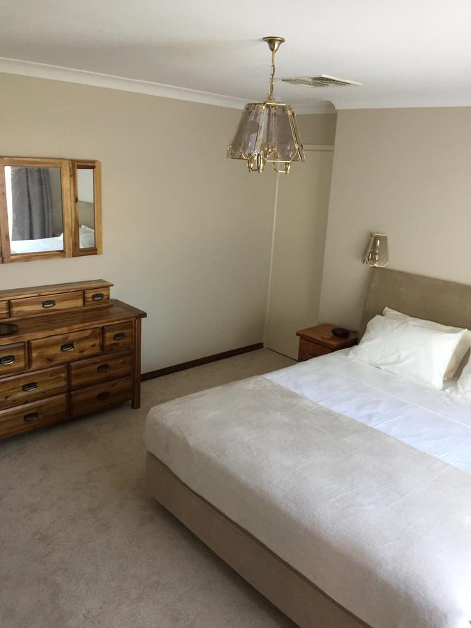 Murdoch Station Bed & Breakfast 퍼스 외부 사진